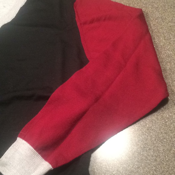 Sweater - Picture 3 of 4